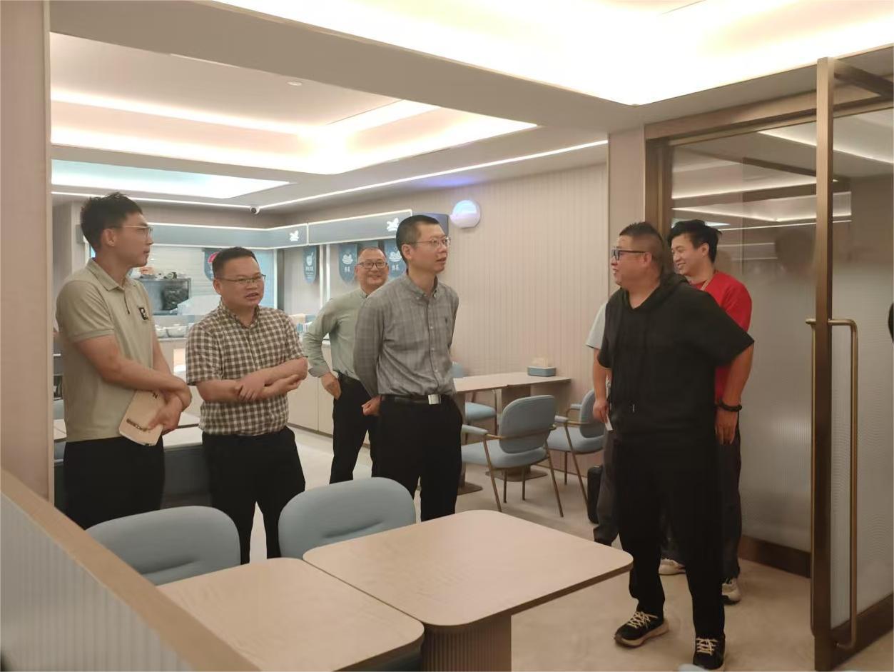 公司新闻丨集团党委副书记、副董事长、总经理龚士东带队赴营运公司开展“五一”节前安全检查